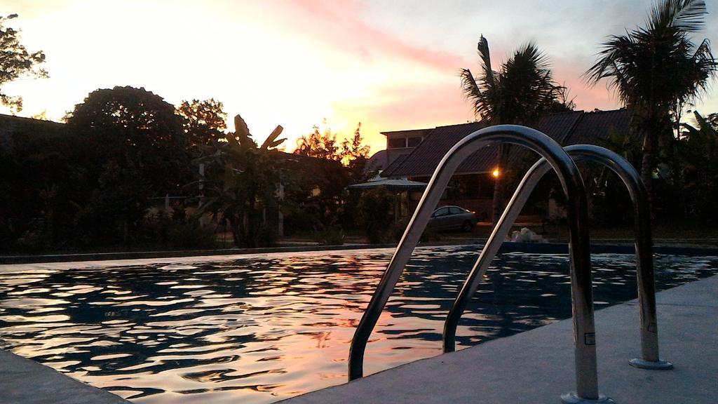 Villa De Mama Rawai Buitenkant foto
