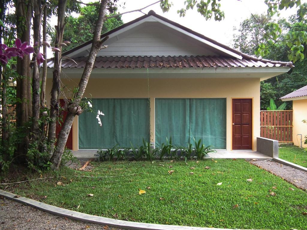 Villa De Mama Rawai Buitenkant foto