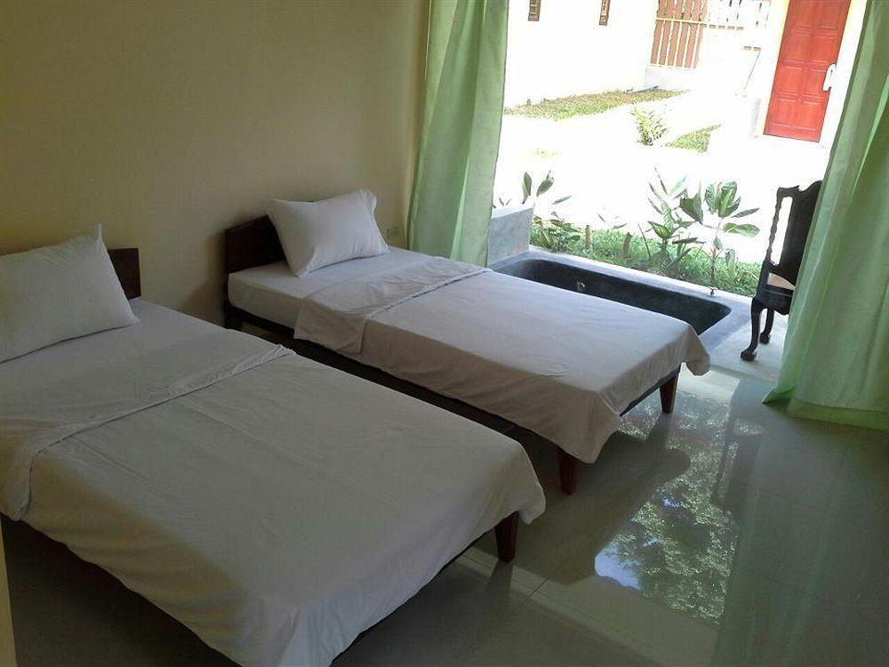 Villa De Mama Rawai Buitenkant foto